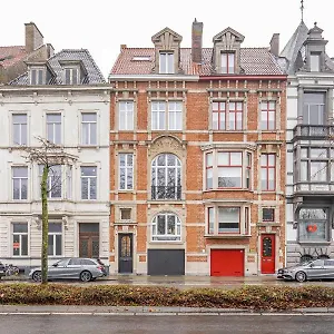 ribas-guestrooms.bruges-hotels.info/